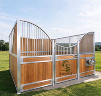 Structure en acier pour écurie de chevaux, bâtiment préfabriqué, écurie métallique de style européen, sur mesure, haute densité, en bois de bambou, ranch portable