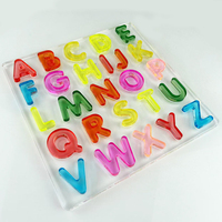 Jouets éducatifs personnalisés pour enfants Blocs de lettres majuscules en acrylique 3D ABCD Jeu de société Alphabet Puzzle pour les tout-petits