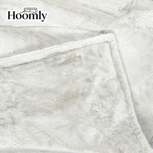 <span class=keywords><strong>Coperta</strong></span> in Finta Pelliccia di Lusso Hoomly 150x180cm, Morbida e Delicata sulla Pelle, <span class=keywords><strong>Coperta</strong></span> Decorativa Moderna per Casa, Hotel, Festività - Product Image 6