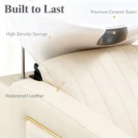 Chaise de lavage de cheveux moderne réglable avec revêtement en cuir PU et lavabo en céramique, design étanche pour salon de coiffure et spa commercial