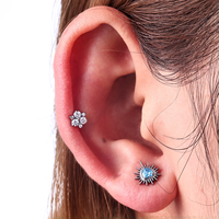 Boucles d'oreilles en forme de fleur en alliage de titane TT ASTM F136 plaqué or avec zircon, de qualité implantable, pour piercing corporel, style tendance