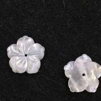MOP blanc gros bijoux à bricoler soi-même moyen percé fleur coquille en rose blanc os et corail perles en vrac