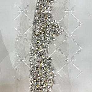 Decorazioni per abito da sposa con perline in vetro fatto a mano modello floreale coppia singola per uso da sposa-fabbrica all'ingrosso piccole quantità - Product Image 2