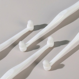Cepillo de Dientes de Plástico para Mascotas con Etiqueta Privada Personalizada, Cerdas Ultra Suaves de 0.1mm, Cabezal Pequeño y Flexible, Cepillo de Limpieza Bucal para Perros y Gatos - Product Image 2