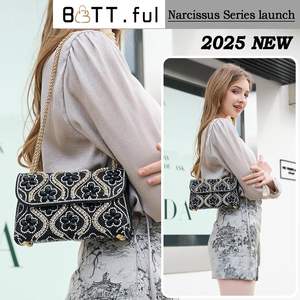 Bolso de Mano de Noche Elegante Hecho a Mano, Bolso de Hombro Cuadrado, Bolso Cruzado de Lujo con Cadena Individual, Mini Bolsos para Damas - Product Image 2