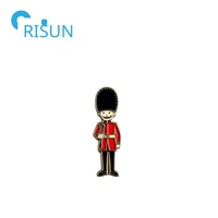 Vervaardigen Op Maat Gemaakte Metalen Zinklegering Cartoon Union Jack Koninklijke Wacht Reversspeldjes London Koningin Bewaker Emaille Pin Badge