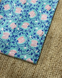 Tela de Algodón 100% Orgánica Hecha a Mano con Estampado Artesanal, Ligera, para Confección de Ropa, Bolsos, Vestidos, Cortinas y Fundas para Niñas - Product Image 2