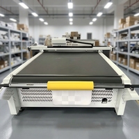 Machine de découpe numérique informatisée avec table à vide Delta PLC et moteur de pompe pour carton, autocollants, vinyle et papier kraft