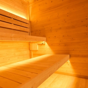 Sauna extérieur haut <span class=keywords><strong>de</strong></span> gamme <span class=keywords><strong>de</strong></span> style villa en bois massif, cabine <span class=keywords><strong>de</strong></span> sauna traditionnelle humide pour 4 à 6 personnes, sauna extérieur imperméable - Product Image 6