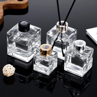 Bouteille de diffuseur en verre transparent vide carré de luxe de 100ml 200ml avec bouchon à vis