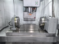 Fresadora CNC VMC 750 Versátil, Husillo BT40, 3/4 Ejes, Fanuc GSK, 220V 380V, Personalizable, para Fabricación de Moldes de Precisión