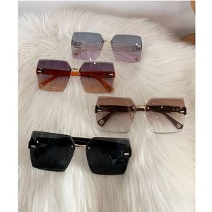 Custom Logo Fashion Big Frame Lady Sunglasses UV400 Gradient <b>Shades</b> Oversized Square <b>Sun</b> Glasses for Women - Product Image 6