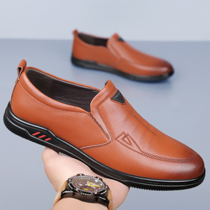 Sandalias de cuero perforado para hombre, zapatos casuales transpirables para conducir, para adultos, cuatro estaciones, color blanco - Product Image 2