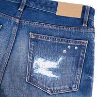 Jean en denim déchiré et délavé bleu foncé avec rivets, coupe droite ample, style vintage et décontracté pour homme, personnalisable en marque privée