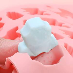 Molde de Silicona para Dulces MUYULINS de Fábrica, 35 Cavidades, Serie Bebé, Forma de Carrito y Oso, Antiadherente, Libre de BPA, Platino, Certificado LFGB - Product Image 2