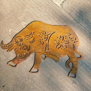 Adorno de Pared Art Deco con Diseño de Ciervo Metálico, Tamaño Personalizable para Uso en Interiores/Exteriores, Jardín o Espacios Interiores - Product Image 2