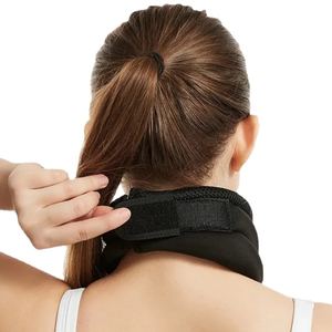 Attelle cervicale réglable en mousse souple et durable pour soulager les douleurs cervicales, idéale pour les voyages en avion et la sieste. - Product Image 4