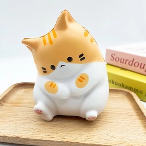 Jouet Squishy en Mousse PU Chaton Mignon, Poupée Animale de Simulation à Rebond Lent pour Soulager le Stress, Jouet Anti-Stress pour Tous les Âges - Product Image 3