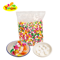 Bonbons enrobés colorés en forme de comprimés, saveur fruitée, collation sucrée