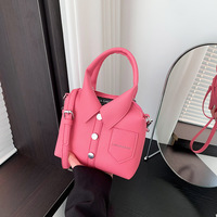 2025 sac à main de vêtements de créateur créatif pour femmes sac à bandoulière de marque de luxe mignon sacs à main et sacs à main sac à bandoulière de haute qualité
