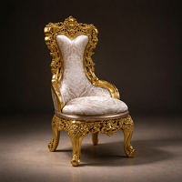 Fauteuil rembourré de style français avec cadre en bois sculpté à la main et finition dorée, chaise de salle à manger en tissu pour hôtel, restaurant et villa