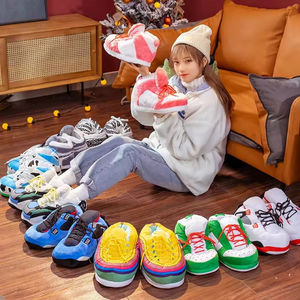 Zapatillas de Casa Antideslizantes de Felpa para Interior de Marca para Navidad, Deportivas Cálidas para Hombre y Mujer, Estilo Piel Tipo Air Sneaker - Product Image 2