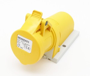 PLC <strong>Mennekes</strong> 1340 <strong>16A</strong> 4h 100-130VAC 50-60Hz Wall Socket with <strong>TwinCONTACT</strong> -Un- Warranty Product - Product Image 1