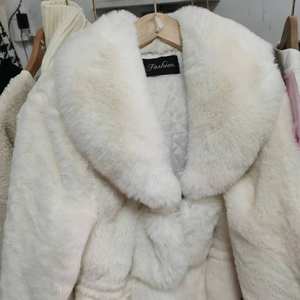 Fardos <span class=keywords><strong>de</strong></span> ropa usada para mujer, abrigo <span class=keywords><strong>de</strong></span> <span class=keywords><strong>piel</strong></span> <span class=keywords><strong>de</strong></span> <span class=keywords><strong>segunda</strong></span> <span class=keywords><strong>mano</strong></span>, abrigo <span class=keywords><strong>de</strong></span> <span class=keywords><strong>piel</strong></span> suave <span class=keywords><strong>de</strong></span> gran venta para mujer, 45-100KG por fardo - Product Image 3