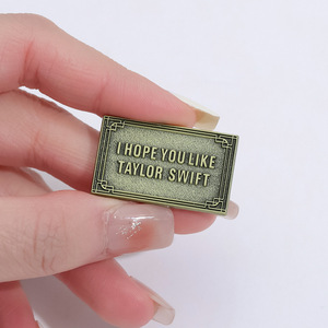 Spilla da bavero vintage in metallo all'ingrosso, incisa con la frase inglese "I Hope You Like Talr Swit", accessorio moda per abbigliamento - Product Image 4