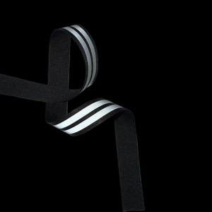 <span class=keywords><strong>เทป</strong></span>สะท้อนแสงยืดหยุ่นสีไม่ตก <span class=keywords><strong>ทน</strong></span>ทานต่อการซัก ใช้สำหรับชุดยูนิฟอร์ม ชุดทำงาน กระเป๋าเรียน และปลอกคอสัตว์เลี้ยง - Product Image 2