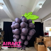 Jouet de fruit de raisin géant gonflable réaliste, modèle de raisin gonflable de décoration suspendue pour la publicité d'exposition de légumes