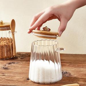Bocaux de rangement de cuisine transparents à rayures verticales côtelées, 16 oz (500 ml), en verre avec couvercle et cuillère en bambou - Product Image 5