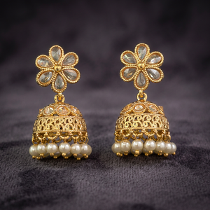 Grossistes de bijoux fantaisie en Inde Kanhai Jewels – Boucles d'oreilles ethniques Jhumki antiques pour femmes, plaqué or, sans nickel ni plomb - Product Image 3