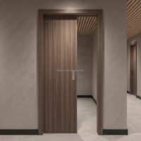 Pintu Geser Interior Veneer Kayu Alami Tersembunyi di Dinding, Finishing Oak Walnut, Panel Kustom, Rel Soft Close