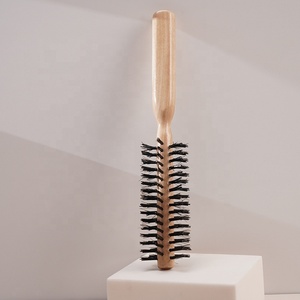 Vente en gros OEM Peigne de salon Petite <span class=keywords><strong>brosse</strong></span> à cheveux ovale Massage de la tête en bois de frêne Peigne en bois à double <span class=keywords><strong>action</strong></span> Peigne de haute qualité - Product Image 5