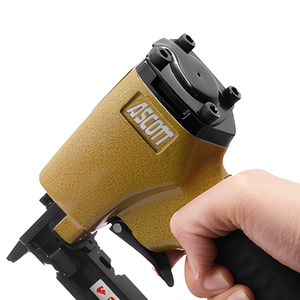 Potente pistola neumática <span class=keywords><strong>de</strong></span> clavos en U 8016 para acabados, grapadora <span class=keywords><strong>de</strong></span> madera, <span class=keywords><strong>clavadora</strong></span> <span class=keywords><strong>de</strong></span> tapicería inalámbrica <span class=keywords><strong>de</strong></span> aleación <span class=keywords><strong>de</strong></span> aluminio OEM - Product Image 4