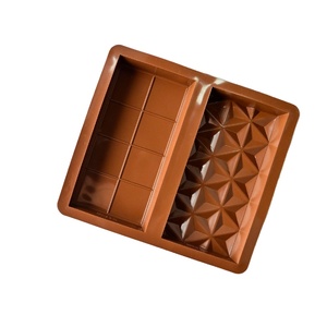 Nuovo Stampo <span class=keywords><strong>in</strong></span> <span class=keywords><strong>Silicone</strong></span> di <span class=keywords><strong>Grandi</strong></span> <span class=keywords><strong>Dimensioni</strong></span> Modello 908 per Torte, Cubetti di Ghiaccio, Sapone e Candele Fai-da-Te - Product Image 1