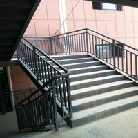 Escalier d'évacuation en acier préfabriqué pour extérieur