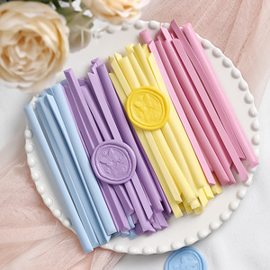 Pailles à boire Suidis multicolores en plastique réutilisables et écologiques pour les fêtes et les boissons - Product Image 5