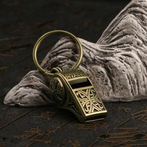 Gantungan Kunci Liontin Bentuk Peluit Retro CA193 Kustom Harga Rendah - Product Image 4