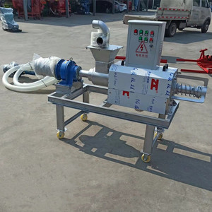 Machine de production d'engrais, séparateur solide-liquide, équipement de déshydratation auto-amorçant pour engrais organiques - Product Image 1