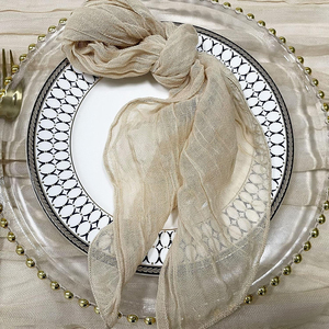 Serviettes de table en lin bleu poussiéreux 100% brodées à la main en tissu jetable pour mariage moderne Caractéristique durable - Product Image 5