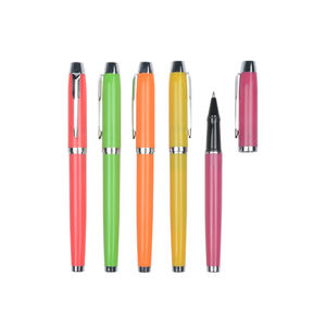 โปรโมชั่นพลาสติกลูกกลิ้งน้ํามันเจลปากกา 0.7 มม.ขายส่งปากกาลูกลื่นจัดส่งฟรี - Product Image 1