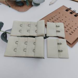 Ruban adhésif pour crochets de corset à 3 rangées et 2 crochets, beige, ruban adhésif dorsal, nylon de haute qualité, long en rouleau, crochets de soutien-gorge et ruban adhésif pour rallonge de soutien-gorge - Product Image 1