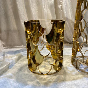 Tổ chức sự kiện trang trí nội thất vòng kim loại xi lanh bánh đứng bệ Bảng hiển thị với búa thiết kế - Product Image 3