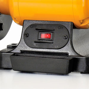 <span class=keywords><strong>Smerigliatrice</strong></span> <span class=keywords><strong>a</strong></span> <span class=keywords><strong>Nastro</strong></span> <span class=keywords><strong>da</strong></span> <span class=keywords><strong>Banco</strong></span> Elettrica LUXTER 150mm 250W 6 Pollici - Product Image 5