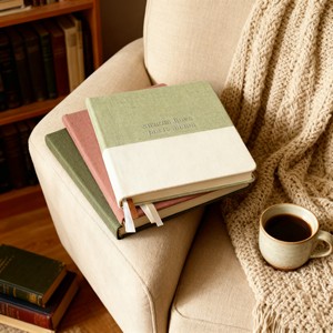 Cahier de notes <span class=keywords><strong>carré</strong></span> en relief avec feuille de texte personnalisée personnalisée, couverture rigide en lin, livre d'or, Journal, livre <span class=keywords><strong>vierge</strong></span>, <span class=keywords><strong>Album</strong></span> <span class=keywords><strong>photo</strong></span> - Product Image 1