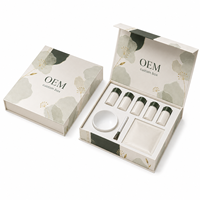 Boîtes cadeaux en carton recyclable magnétique avec logo personnalisé pour l'emballage de cosmétiques et de soins de la peau, finition mate, inserts personnalisés