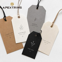 Étiquettes suspendues APEX personnalisées avec logo imprimé, conception de marque, fabricant d'étiquettes personnalisées OEM ODM pour vêtements
