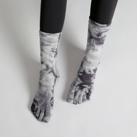 Coloré mi-mollet Pilates femmes sport professionnel anti-dérapant cinq doigts Yoga chaussettes pur coton intérieur sol chaussettes